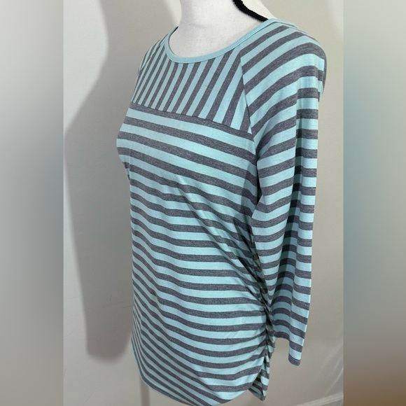 Liz Lange Maternity sz med top knit gray and lite green stripe - Picture 9 of 13